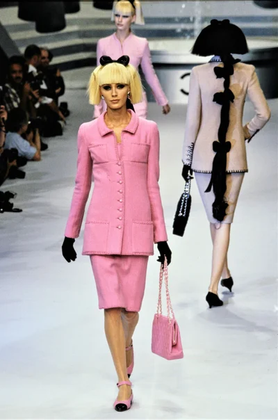 Look 18